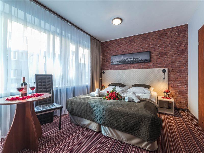 Hotel Delta Краків Екстер'єр фото