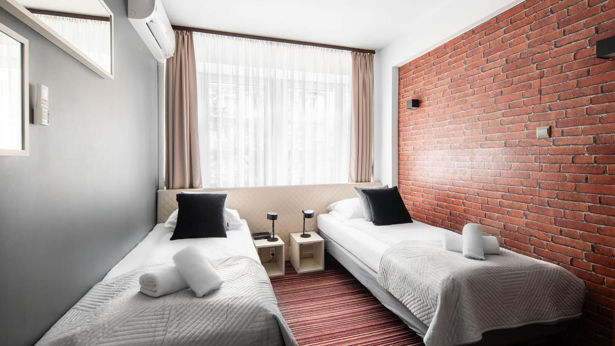 Hotel Delta Краків Екстер'єр фото