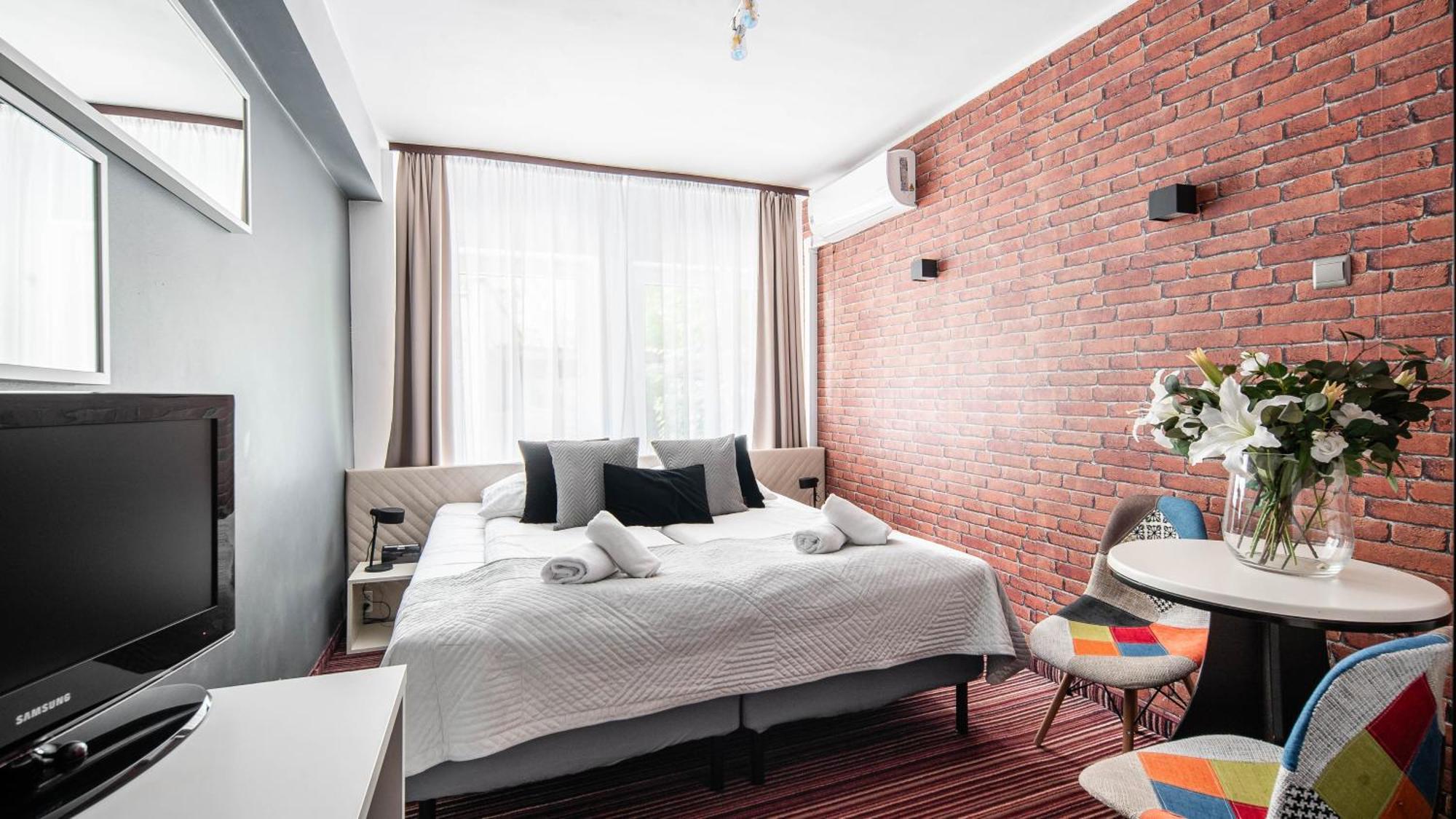Hotel Delta Краків Екстер'єр фото