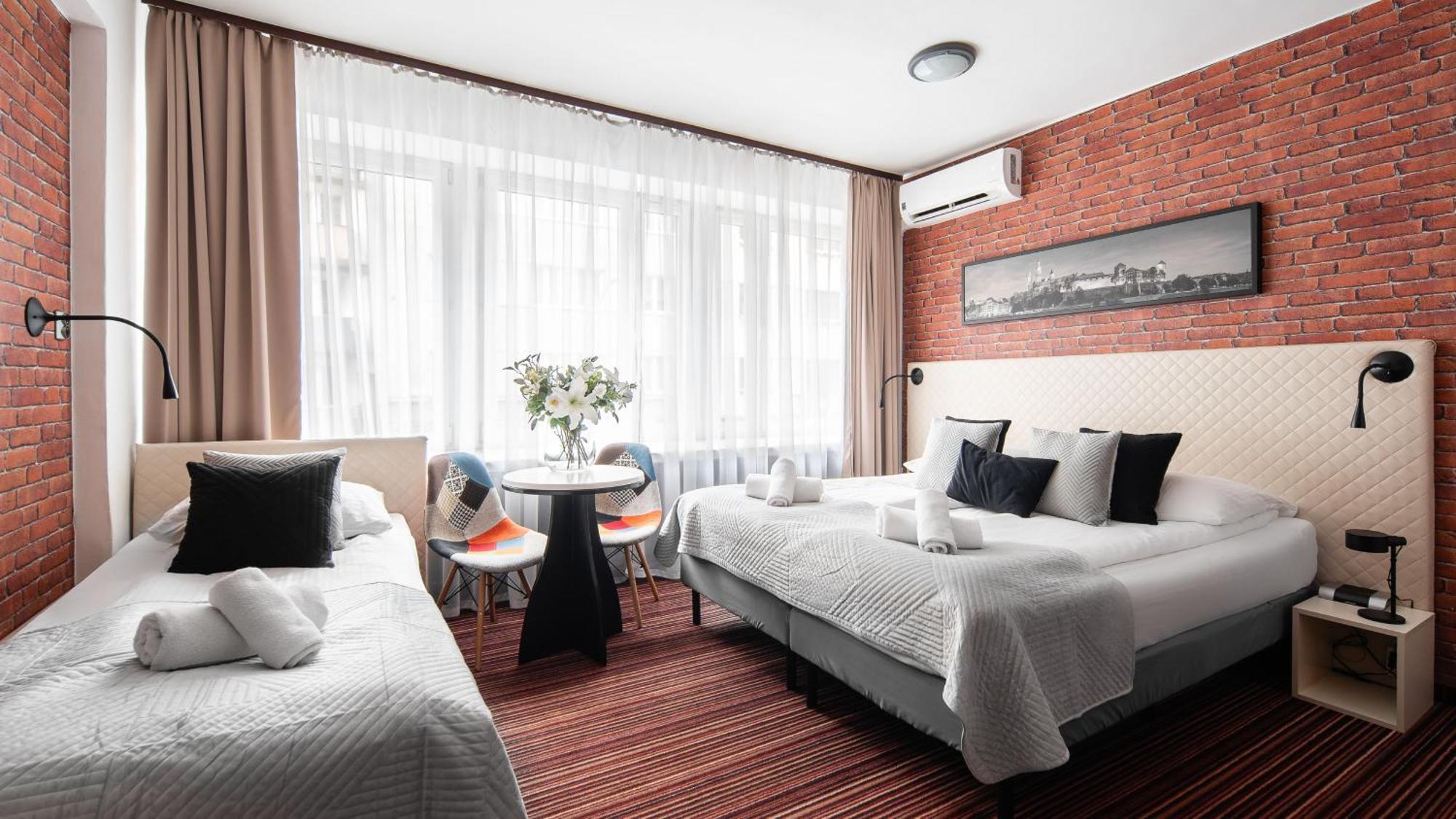 Hotel Delta Краків Екстер'єр фото