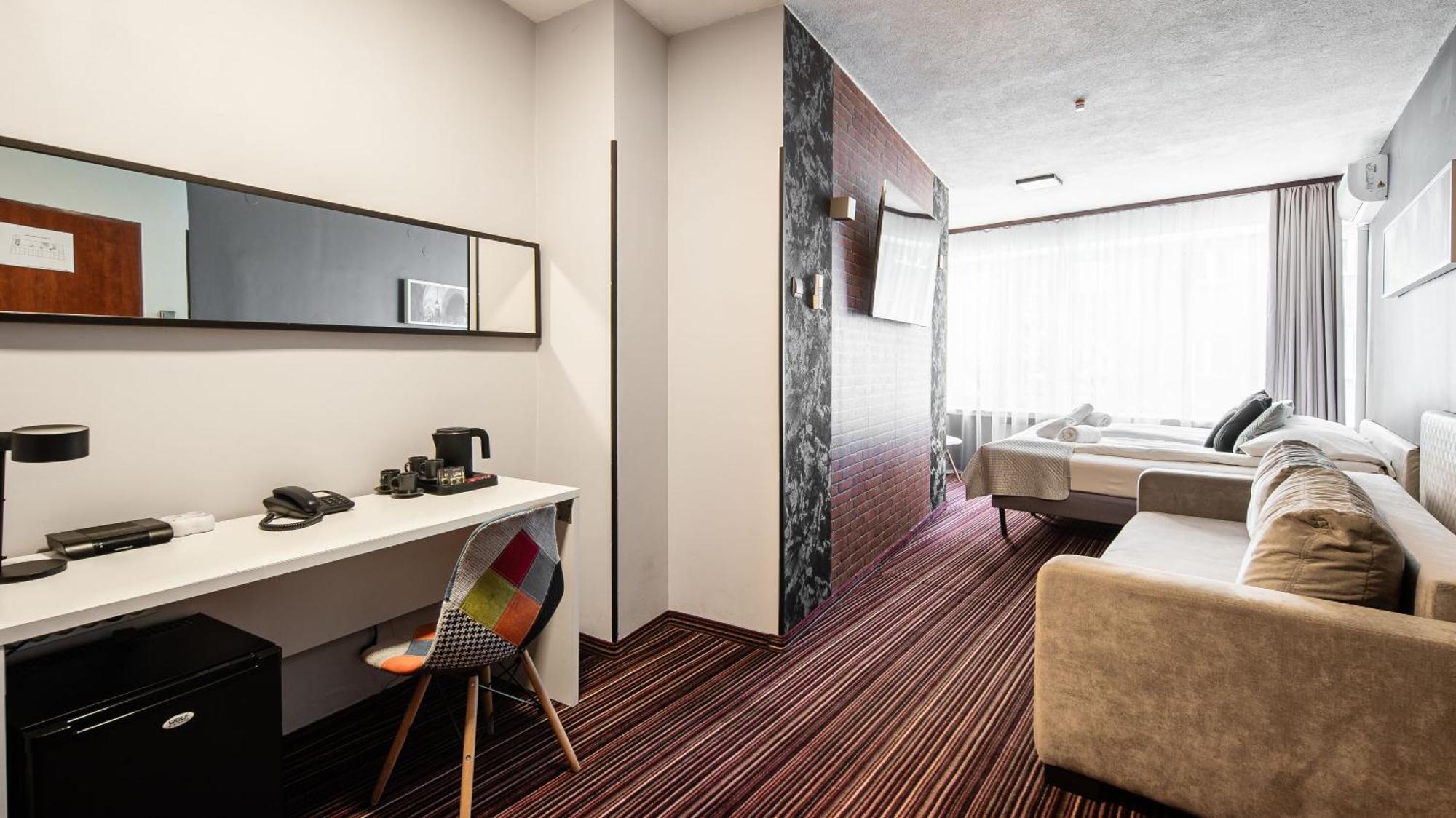 Hotel Delta Краків Екстер'єр фото