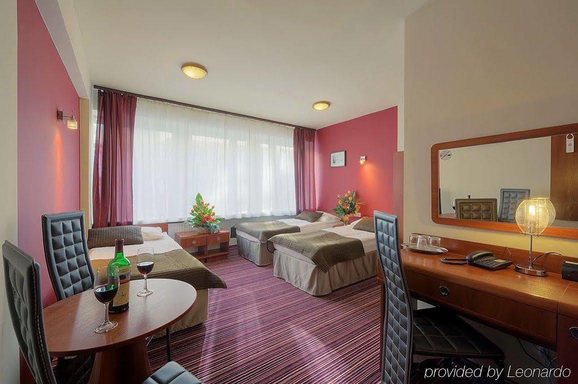 Hotel Delta Краків Екстер'єр фото
